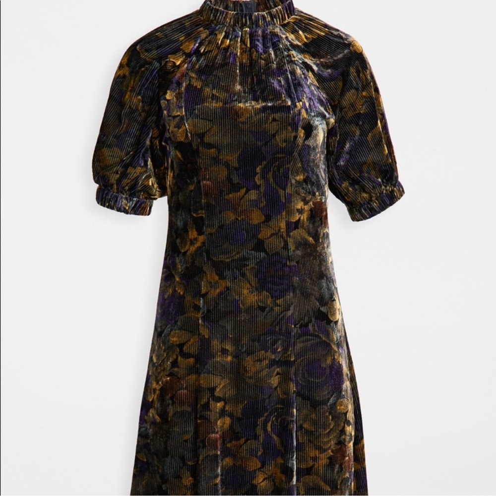 Sea velvet dress